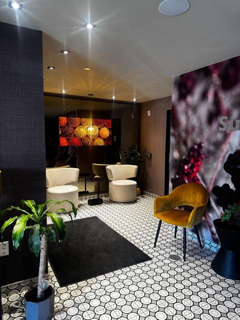 Photo 2 at 508 - 4 Spice Way, Rural Barrie Southeast, Barrie