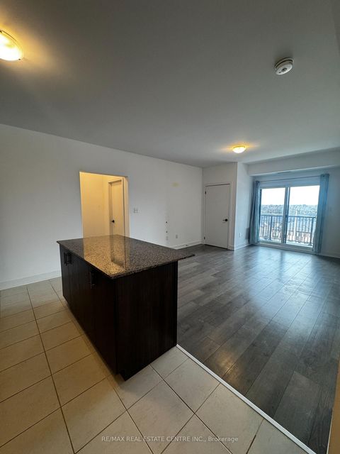 Photo 5 at 508 - 4 Spice Way, Rural Barrie Southeast, Barrie