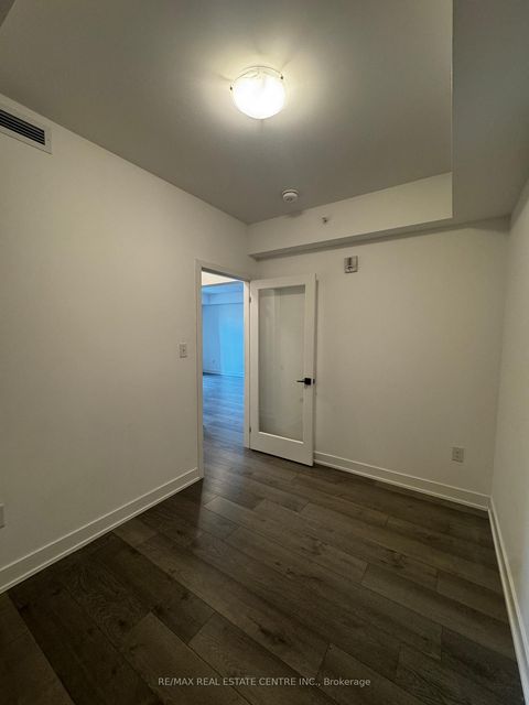 Photo 7 at 508 - 4 Spice Way, Rural Barrie Southeast, Barrie