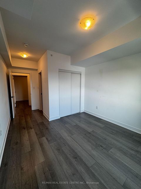 Photo 10 at 508 - 4 Spice Way, Rural Barrie Southeast, Barrie