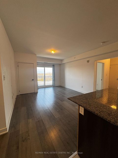 Photo 11 at 508 - 4 Spice Way, Rural Barrie Southeast, Barrie