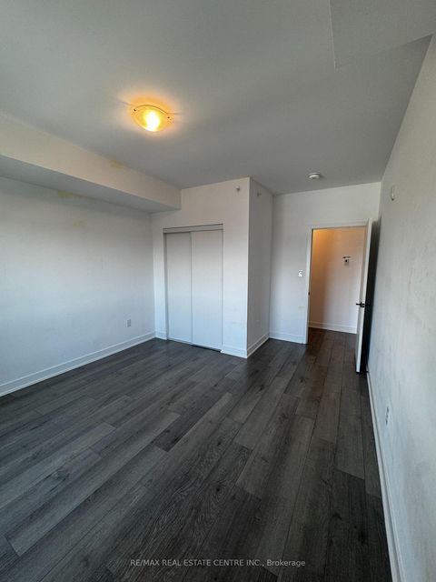 Photo 14 at 508 - 4 Spice Way, Rural Barrie Southeast, Barrie