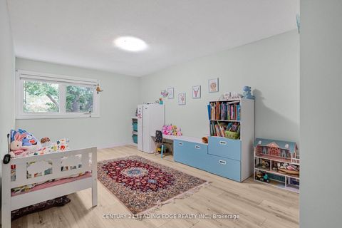 Photo 18 at 6 - 40 Castle Rock Drive, North Richvale, Richmond Hill