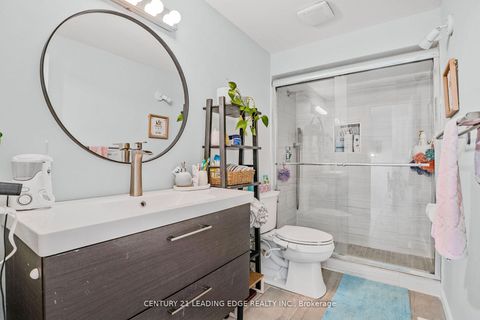 Photo 21 at 6 - 40 Castle Rock Drive, North Richvale, Richmond Hill