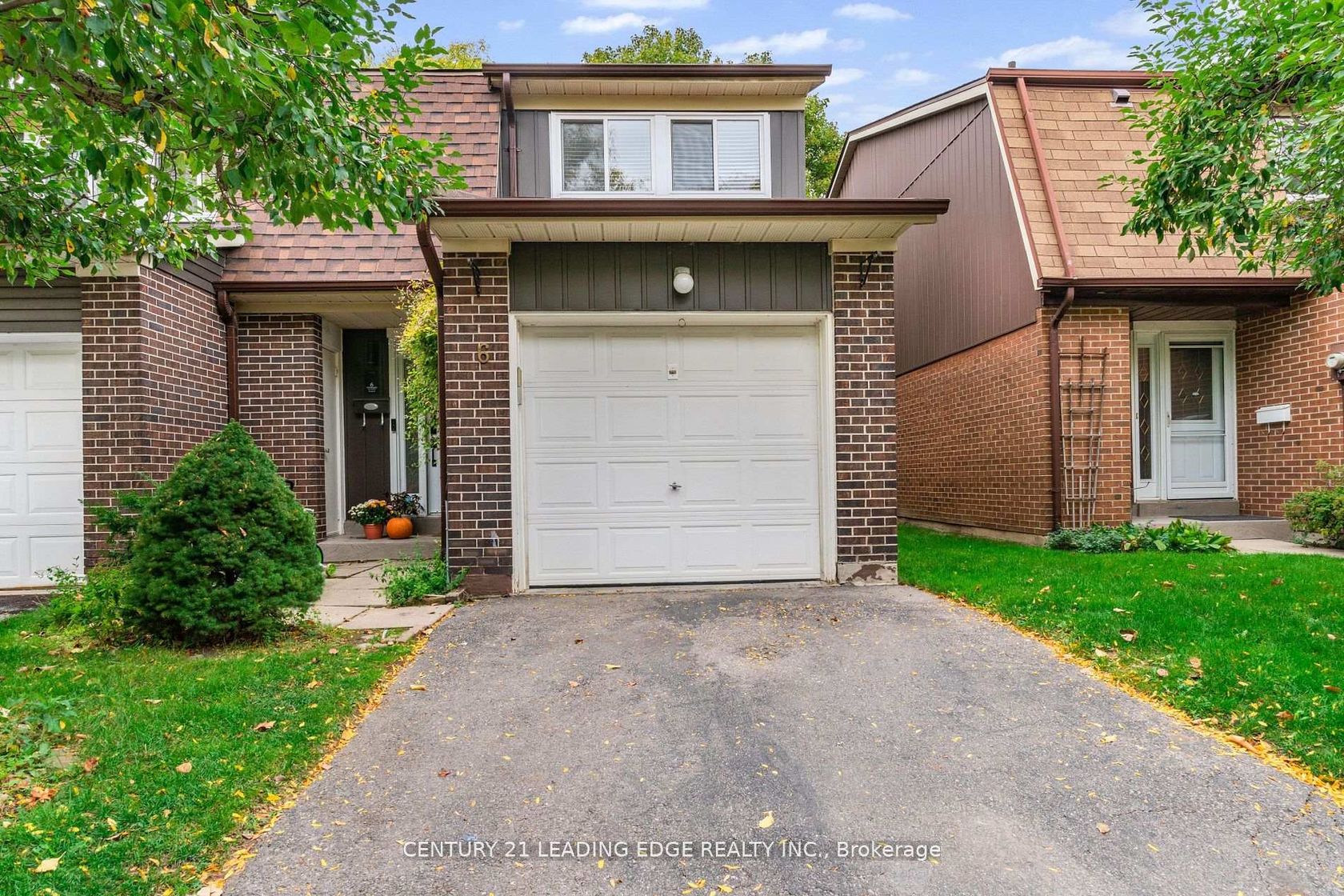 6 - 40 Castle Rock Drive, North Richvale, Richmond Hill by Loree Meneguzzi Real Estate 6 - 40 Castle Rock Drive, North Richvale, Richmond Hill