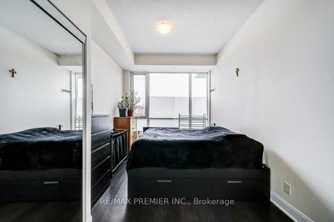 Photo 10 at 209 - 4700 Highway 7 Road, Vaughan Grove, Vaughan