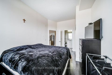 Photo 11 at 209 - 4700 Highway 7 Road, Vaughan Grove, Vaughan