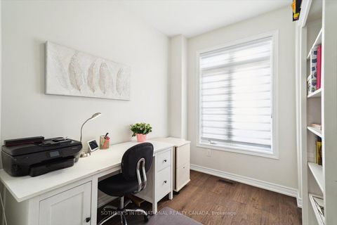 Photo 29 at 12 Deep River Lane S, Westbrook, Richmond Hill