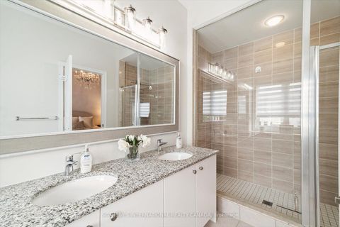 Photo 34 at 12 Deep River Lane S, Westbrook, Richmond Hill