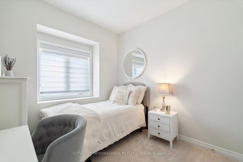 Photo 35 at 12 Deep River Lane S, Westbrook, Richmond Hill