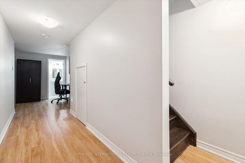 Photo 40 at 12 Deep River Lane S, Westbrook, Richmond Hill