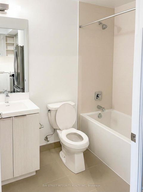 Photo 10 at 2010 - 25 Holly Street, Mount Pleasant West, Toronto