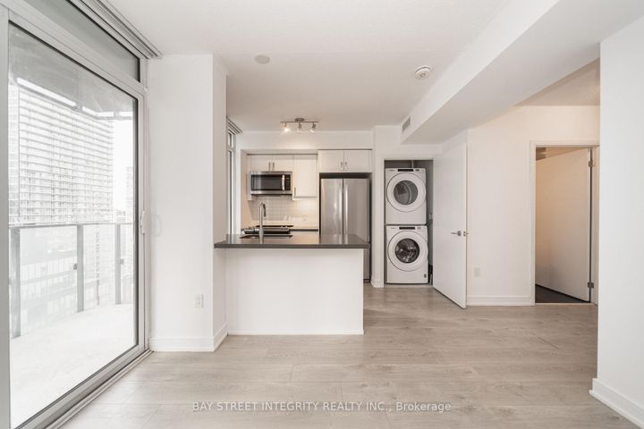 Photo 8 at 2801 - 50 Wellesley E Street, Yonge Corridor, Toronto