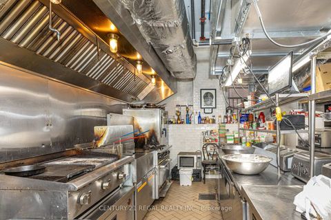 Photo 13 at 40 Wellington Street E, Yonge Corridor, Toronto