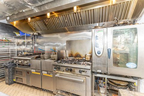 Photo 14 at 40 Wellington Street E, Yonge Corridor, Toronto