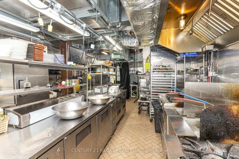 Photo 15 at 40 Wellington Street E, Yonge Corridor, Toronto