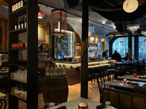 Photo 19 at 40 Wellington Street E, Yonge Corridor, Toronto