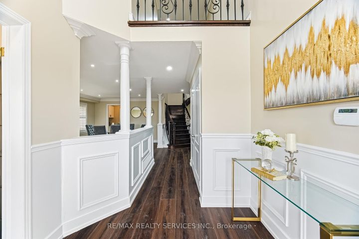 Photo 5 at 248 Edenbrook Hill Drive, Fletcher's Meadow, Brampton