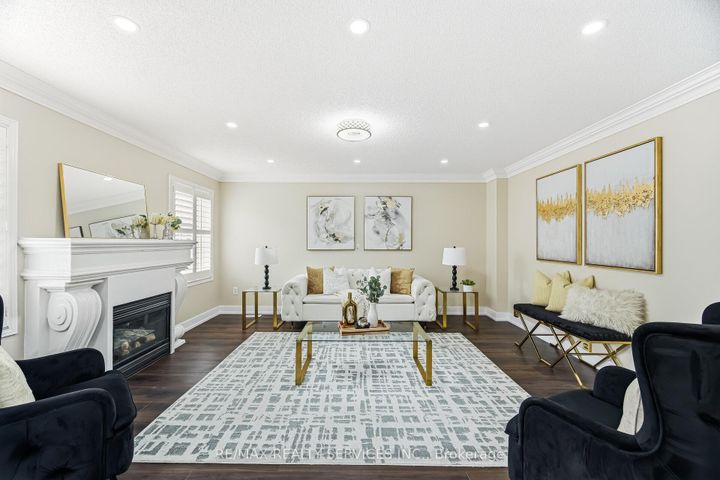 Photo 17 at 248 Edenbrook Hill Drive, Fletcher's Meadow, Brampton