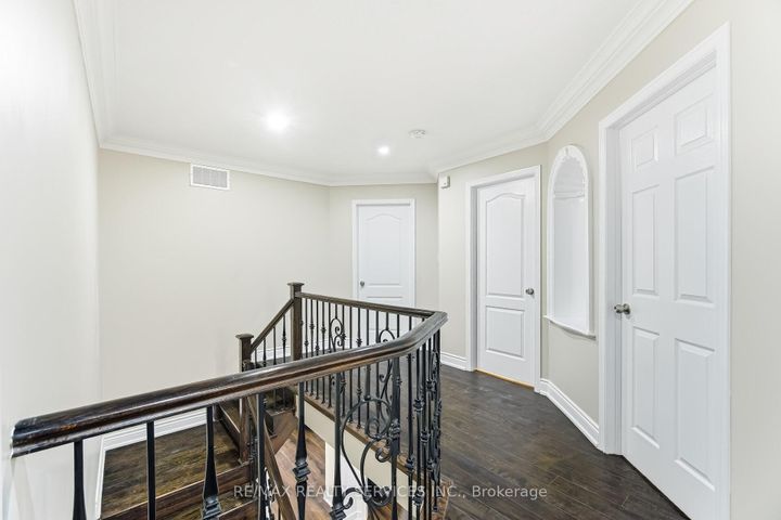 Photo 24 at 248 Edenbrook Hill Drive, Fletcher's Meadow, Brampton