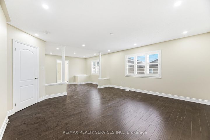 Photo 31 at 248 Edenbrook Hill Drive, Fletcher's Meadow, Brampton