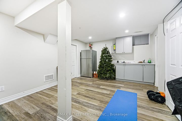 Photo 41 at 248 Edenbrook Hill Drive, Fletcher's Meadow, Brampton