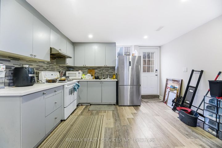 Photo 44 at 248 Edenbrook Hill Drive, Fletcher's Meadow, Brampton