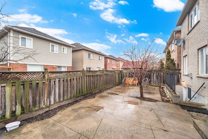 Photo 49 at 248 Edenbrook Hill Drive, Fletcher's Meadow, Brampton