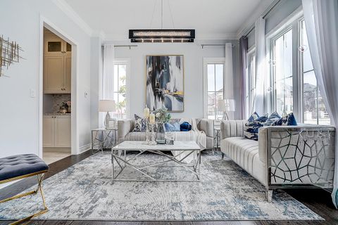 Photo 2 at 6 Ken Sinclair Crescent, Aurora Estates, Aurora