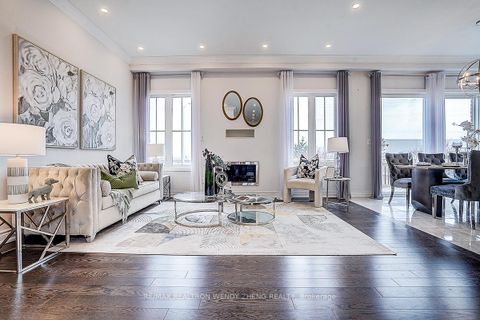 Photo 5 at 6 Ken Sinclair Crescent, Aurora Estates, Aurora