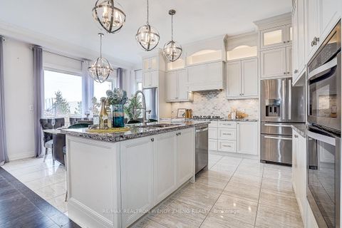 Photo 14 at 6 Ken Sinclair Crescent, Aurora Estates, Aurora