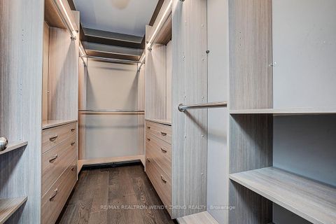 Photo 27 at 6 Ken Sinclair Crescent, Aurora Estates, Aurora