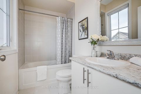 Photo 35 at 6 Ken Sinclair Crescent, Aurora Estates, Aurora