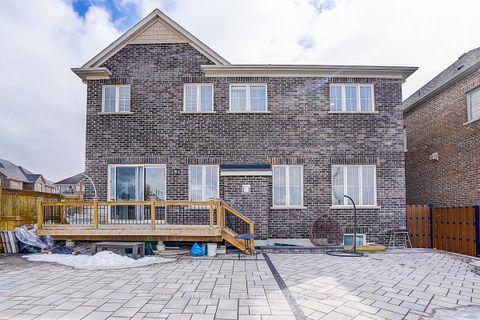 Photo 46 at 6 Ken Sinclair Crescent, Aurora Estates, Aurora