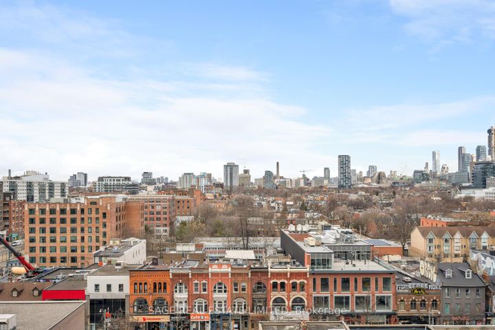 Photo 35 at 923 - 388 Richmond Street W, Waterfront Communities C1, Toronto