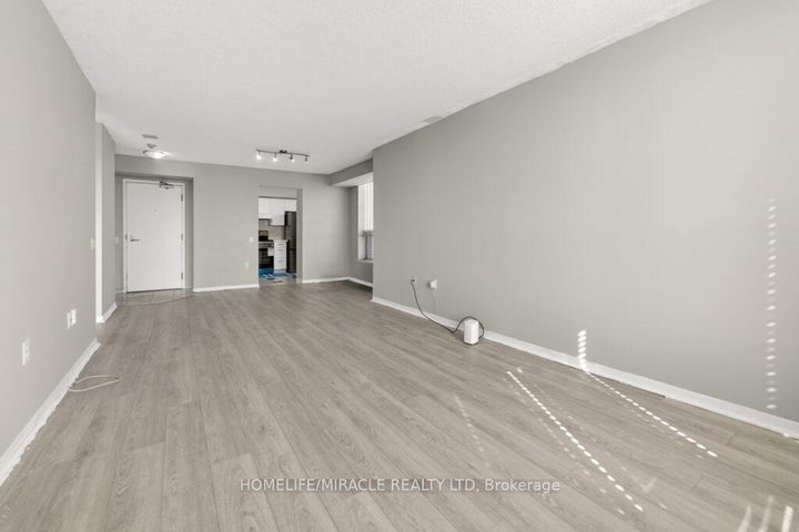 Photo 11 at 1309 - 21 Overlea Boulevard, Thorncliffe Park, Toronto