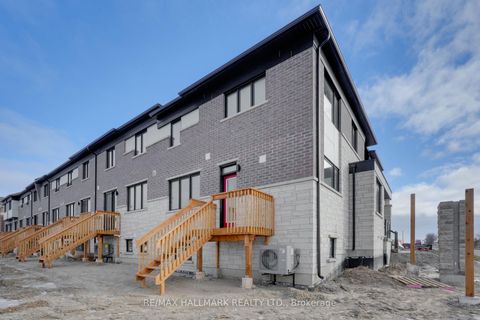 Photo 11 at 96 Vinewood Crescent, Rural Barrie Southeast, Barrie