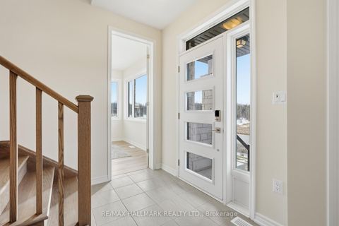 Photo 18 at 96 Vinewood Crescent, Rural Barrie Southeast, Barrie