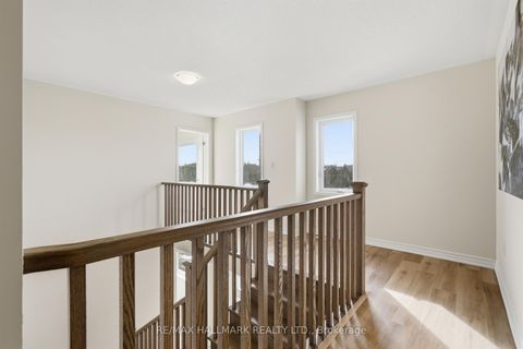 Photo 22 at 96 Vinewood Crescent, Rural Barrie Southeast, Barrie