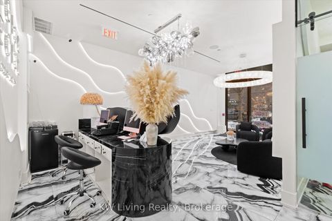 Photo 2 at 1-2 - 38 Avenue Road, Annex, Toronto