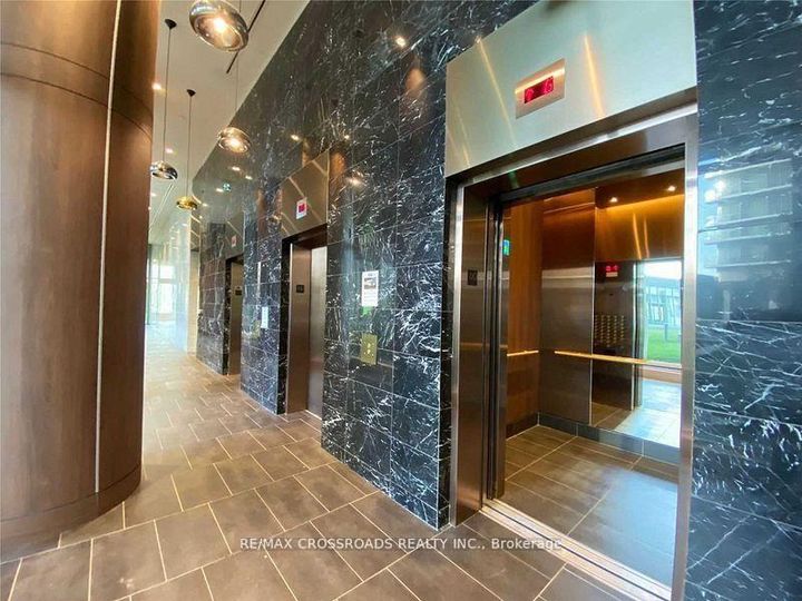 Photo 17 at 1003 - 115 McMahon Drive, Bayview Village, Toronto