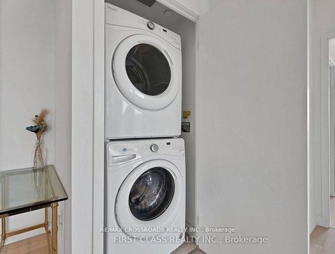 Photo 11 at 1003 - 115 McMahon Drive, Bayview Village, Toronto