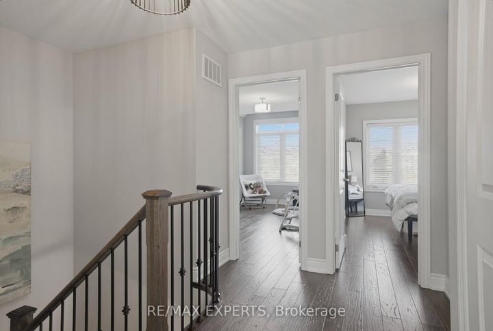 Photo 10 at 10 Augustus Terrace, City Centre West, Toronto