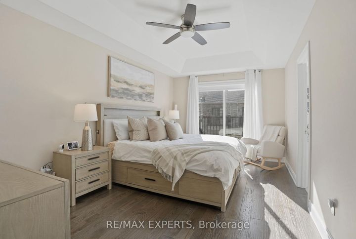 Photo 11 at 10 Augustus Terrace, City Centre West, Toronto