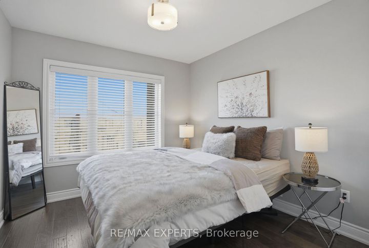 Photo 18 at 10 Augustus Terrace, City Centre West, Toronto