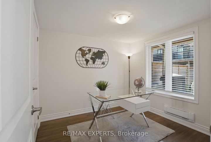 Photo 24 at 10 Augustus Terrace, City Centre West, Toronto