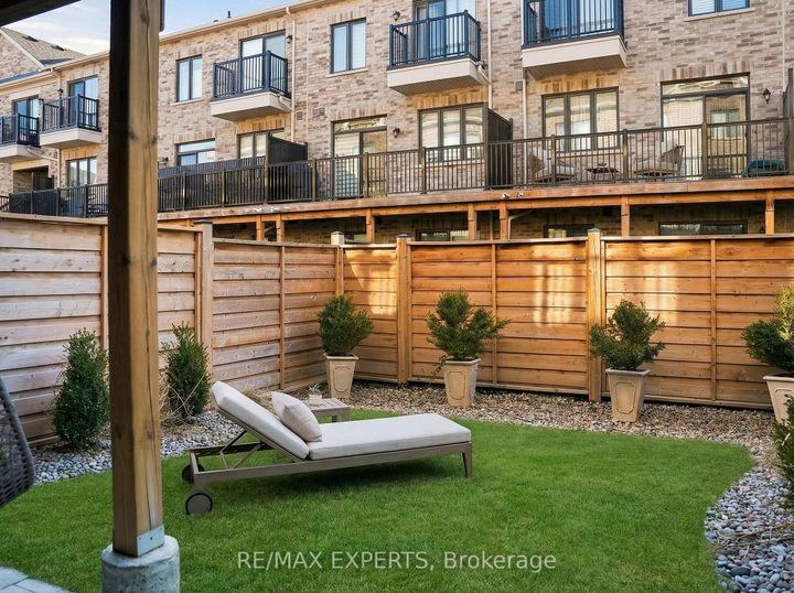 Photo 37 at 10 Augustus Terrace, City Centre West, Toronto