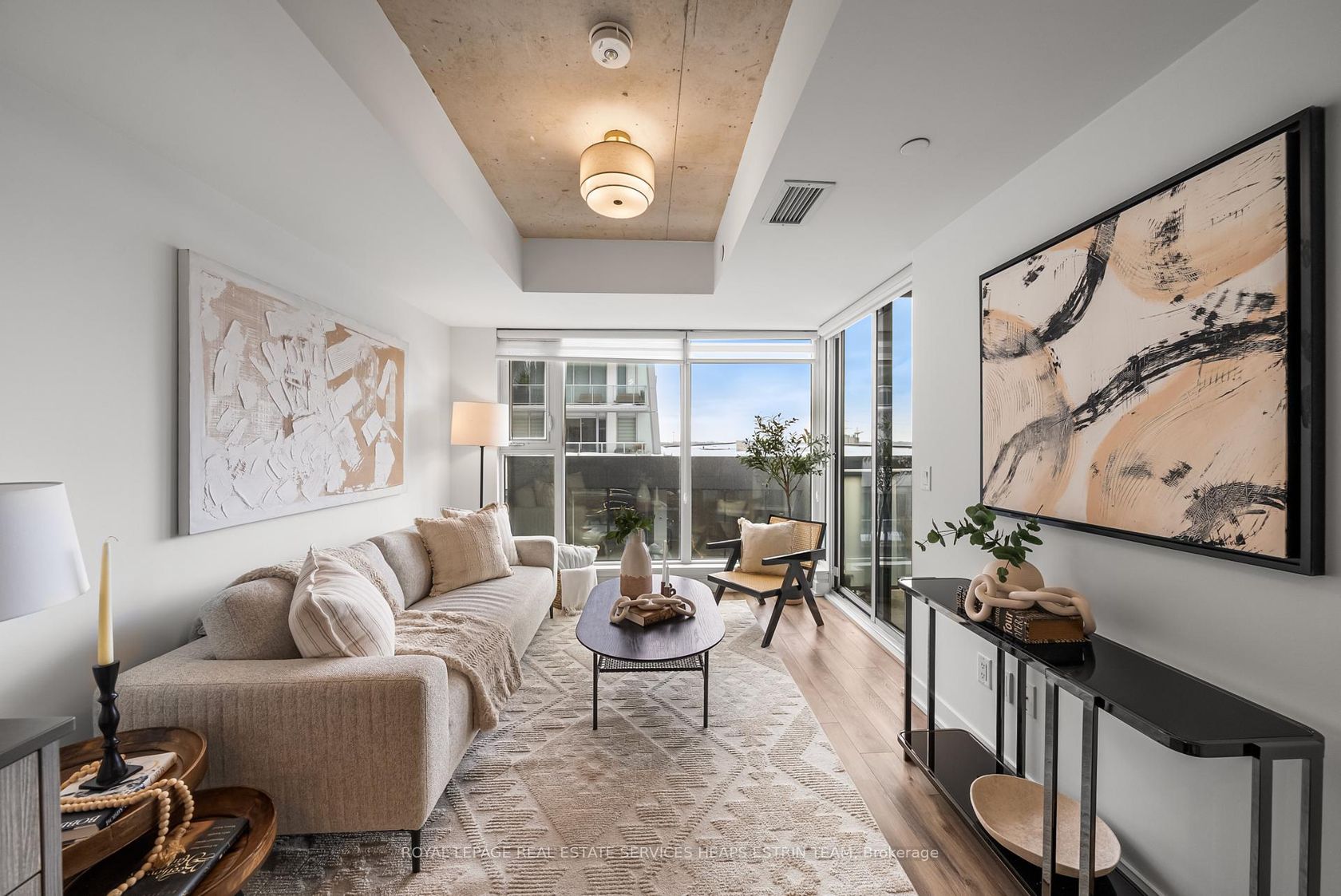 719 - 30 Baseball Place, South Riverdale, Toronto 