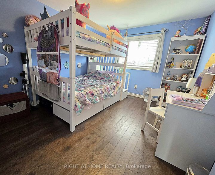 Photo 20 at 6914 Cordingley Crescent, Meadowvale, Mississauga