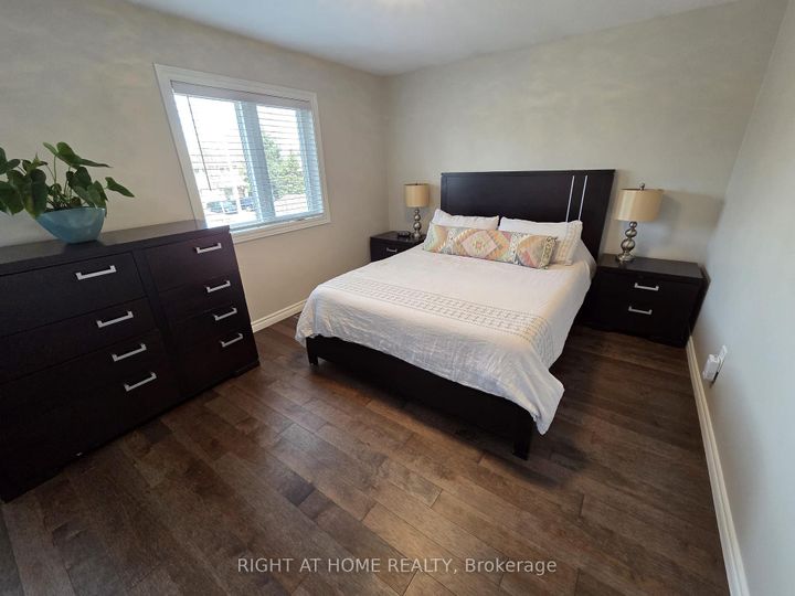 Photo 26 at 6914 Cordingley Crescent, Meadowvale, Mississauga